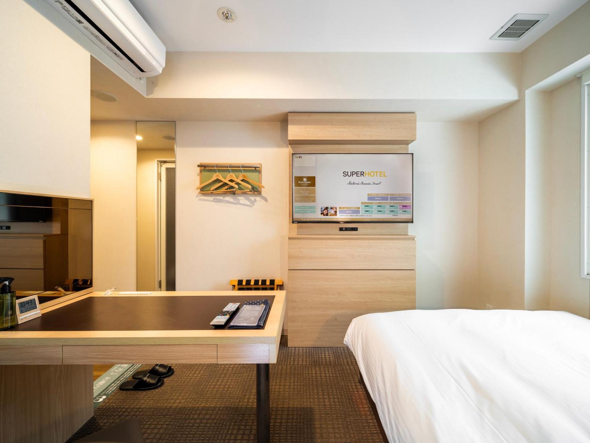 Super Hotel Premier Tokyo Station Yaesu-Chuoguchi — Photos 1